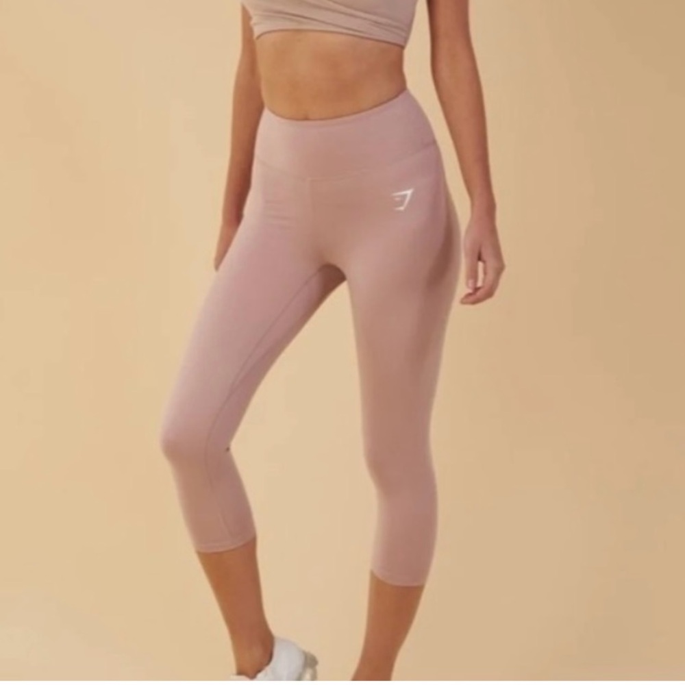New w/o tags: Gymshark Dreamy Leggings Cropped Nude Taupe Blush Pink Medium